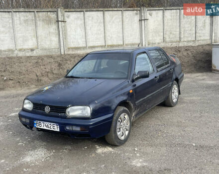 Синій Фольксваген Венто, об'ємом двигуна 1.98 л та пробігом 100 тис. км за 800 $, фото 1 на Automoto.ua