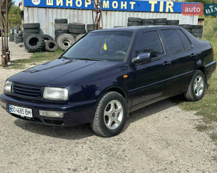 Синій Фольксваген Венто, об'ємом двигуна 1.78 л та пробігом 280 тис. км за 1999 $, фото 1 на Automoto.ua