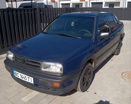 Синий Фольксваген Венто, объемом двигателя 1.78 л и пробегом 550 тыс. км за 1950 $, фото 1 на Automoto.ua