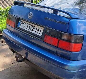 Фольксваген Венто 1997 у Радехове на Automoto.ua Синій Фольксваген Венто, об'ємом двигуна 1.6 л та пробігом 150 тис. км за 1200 $, фото 1 на Automoto.ua