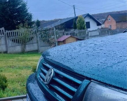 Зелений Фольксваген Венто, об'ємом двигуна 1.8 л та пробігом 240 тис. км за 2400 $, фото 6 на Automoto.ua