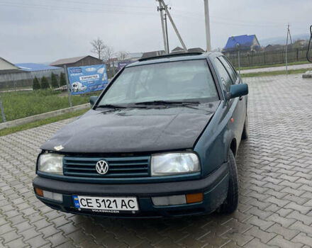 Зеленый Фольксваген Венто, объемом двигателя 1.6 л и пробегом 110 тыс. км за 1400 $, фото 4 на Automoto.ua