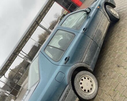 Зелений Фольксваген Венто, об'ємом двигуна 1.6 л та пробігом 110 тис. км за 1400 $, фото 4 на Automoto.ua