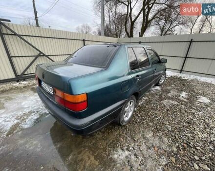 Зелений Фольксваген Венто, об'ємом двигуна 1.8 л та пробігом 145 тис. км за 1800 $, фото 4 на Automoto.ua