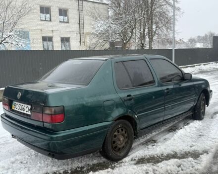 Зеленый Фольксваген Венто, объемом двигателя 1.9 л и пробегом 450 тыс. км за 1500 $, фото 2 на Automoto.ua