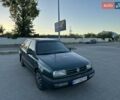 Зеленый Фольксваген Венто, объемом двигателя 1.6 л и пробегом 300 тыс. км за 2400 $, фото 3 на Automoto.ua