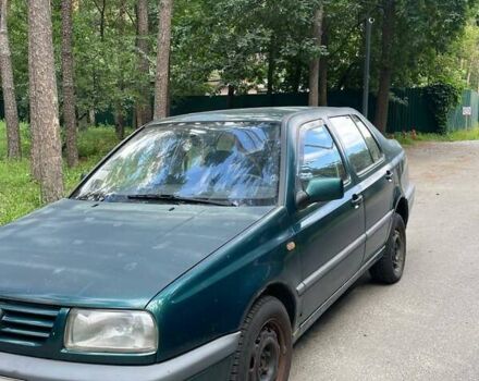 Зелений Фольксваген Венто, об'ємом двигуна 1.78 л та пробігом 306 тис. км за 2000 $, фото 9 на Automoto.ua