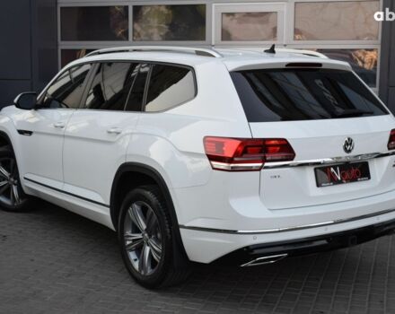 Белый Фольксваген Atlas, объемом двигателя 3.6 л и пробегом 99 тыс. км за 27900 $, фото 2 на Automoto.ua