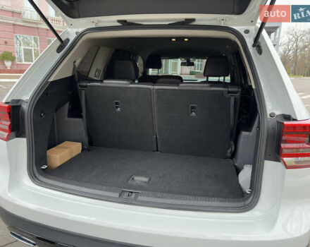 Білий Фольксваген Atlas, об'ємом двигуна 3.6 л та пробігом 120 тис. км за 21000 $, фото 11 на Automoto.ua