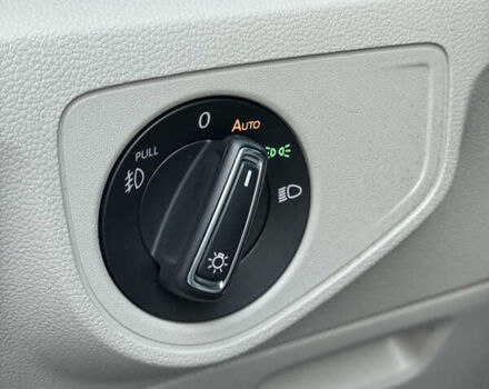 Белый Фольксваген Atlas, объемом двигателя 3.6 л и пробегом 160 тыс. км за 19200 $, фото 13 на Automoto.ua