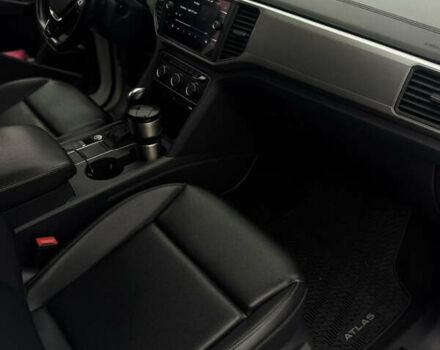 Білий Фольксваген Atlas, об'ємом двигуна 3.6 л та пробігом 111 тис. км за 21400 $, фото 18 на Automoto.ua