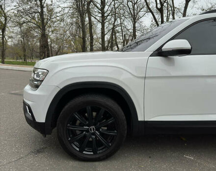 Білий Фольксваген Atlas, об'ємом двигуна 3.6 л та пробігом 120 тис. км за 21000 $, фото 5 на Automoto.ua