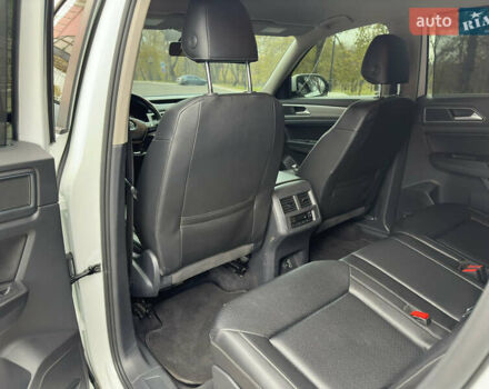 Білий Фольксваген Atlas, об'ємом двигуна 3.6 л та пробігом 120 тис. км за 21000 $, фото 14 на Automoto.ua