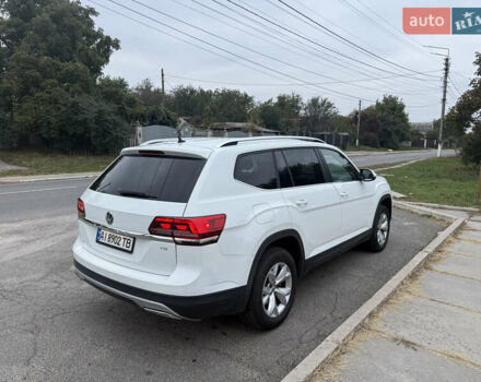 Белый Фольксваген Atlas, объемом двигателя 1.98 л и пробегом 250 тыс. км за 16500 $, фото 4 на Automoto.ua