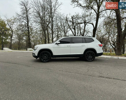 Білий Фольксваген Atlas, об'ємом двигуна 3.6 л та пробігом 120 тис. км за 21000 $, фото 3 на Automoto.ua
