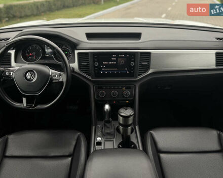 Білий Фольксваген Atlas, об'ємом двигуна 3.6 л та пробігом 111 тис. км за 21400 $, фото 10 на Automoto.ua