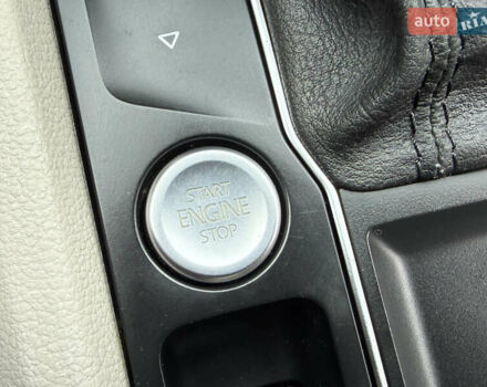 Белый Фольксваген Atlas, объемом двигателя 2 л и пробегом 133 тыс. км за 18200 $, фото 56 на Automoto.ua