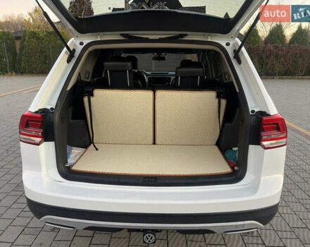 Белый Фольксваген Atlas, объемом двигателя 3.6 л и пробегом 65 тыс. км за 21300 $, фото 8 на Automoto.ua