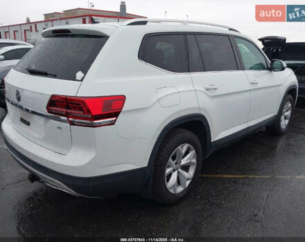 Білий Фольксваген Atlas, об'ємом двигуна 3.6 л та пробігом 165 тис. км за 4500 $, фото 3 на Automoto.ua