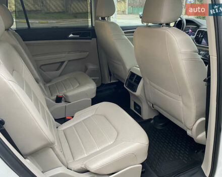 Білий Фольксваген Atlas, об'ємом двигуна 3.6 л та пробігом 114 тис. км за 22280 $, фото 41 на Automoto.ua