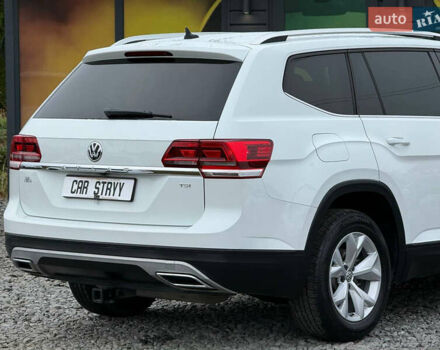 Білий Фольксваген Atlas, об'ємом двигуна 2 л та пробігом 133 тис. км за 17600 $, фото 18 на Automoto.ua