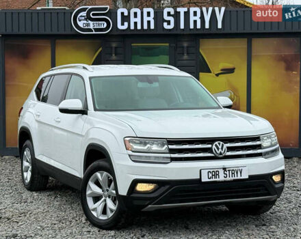 Білий Фольксваген Atlas, об'ємом двигуна 2 л та пробігом 133 тис. км за 17600 $, фото 1 на Automoto.ua