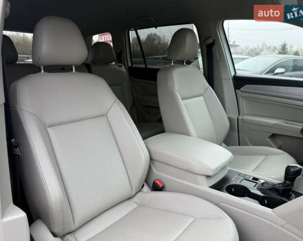 Белый Фольксваген Atlas, объемом двигателя 2 л и пробегом 133 тыс. км за 18200 $, фото 29 на Automoto.ua