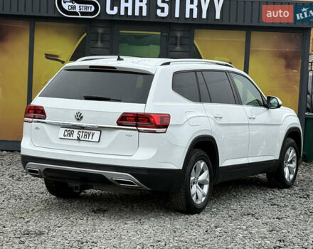 Белый Фольксваген Atlas, объемом двигателя 2 л и пробегом 133 тыс. км за 18200 $, фото 19 на Automoto.ua