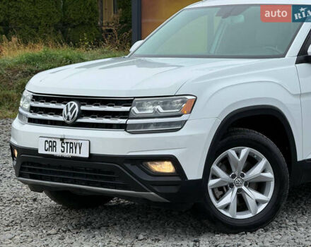 Білий Фольксваген Atlas, об'ємом двигуна 2 л та пробігом 133 тис. км за 17600 $, фото 7 на Automoto.ua