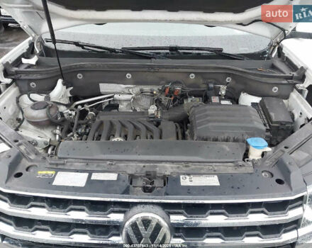 Білий Фольксваген Atlas, об'ємом двигуна 3.6 л та пробігом 165 тис. км за 4500 $, фото 11 на Automoto.ua
