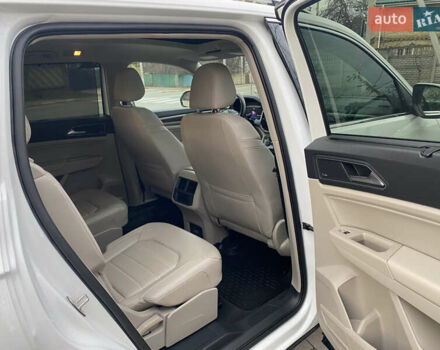 Білий Фольксваген Atlas, об'ємом двигуна 3.6 л та пробігом 114 тис. км за 22280 $, фото 40 на Automoto.ua
