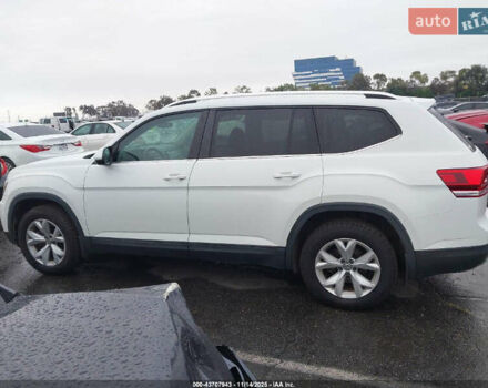Білий Фольксваген Atlas, об'ємом двигуна 3.6 л та пробігом 165 тис. км за 4500 $, фото 4 на Automoto.ua