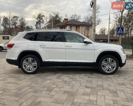 Білий Фольксваген Atlas, об'ємом двигуна 3.6 л та пробігом 114 тис. км за 22280 $, фото 7 на Automoto.ua