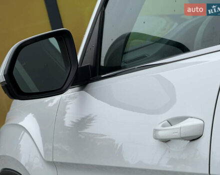 Белый Фольксваген Atlas, объемом двигателя 2 л и пробегом 133 тыс. км за 18200 $, фото 18 на Automoto.ua