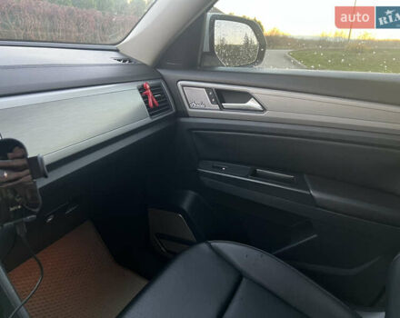 Белый Фольксваген Atlas, объемом двигателя 3.6 л и пробегом 65 тыс. км за 21300 $, фото 17 на Automoto.ua