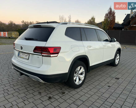 Белый Фольксваген Atlas, объемом двигателя 3.6 л и пробегом 65 тыс. км за 21300 $, фото 4 на Automoto.ua