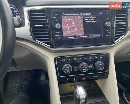 Білий Фольксваген Atlas, об'ємом двигуна 3.6 л та пробігом 114 тис. км за 22280 $, фото 26 на Automoto.ua