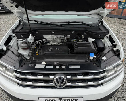 Белый Фольксваген Atlas, объемом двигателя 2 л и пробегом 133 тыс. км за 18200 $, фото 10 на Automoto.ua