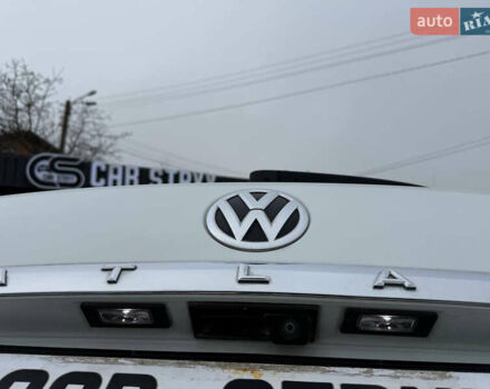 Білий Фольксваген Atlas, об'ємом двигуна 2 л та пробігом 133 тис. км за 17600 $, фото 37 на Automoto.ua