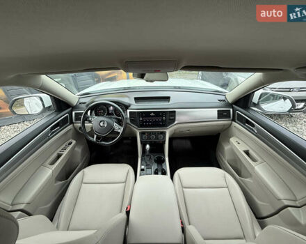 Белый Фольксваген Atlas, объемом двигателя 2 л и пробегом 133 тыс. км за 18200 $, фото 38 на Automoto.ua