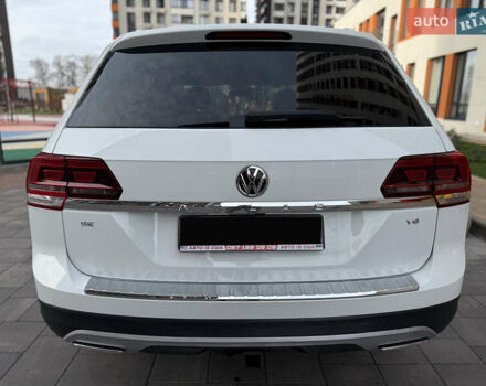 Білий Фольксваген Atlas, об'ємом двигуна 3.6 л та пробігом 78 тис. км за 22555 $, фото 5 на Automoto.ua