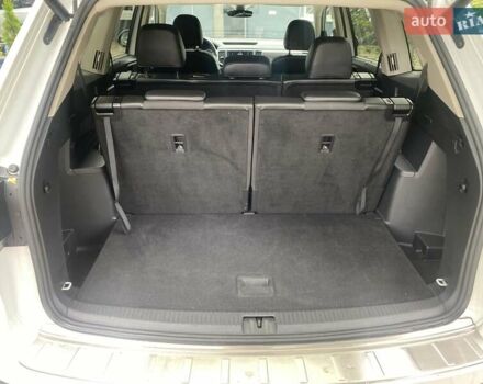 Белый Фольксваген Atlas, объемом двигателя 3.6 л и пробегом 174 тыс. км за 21500 $, фото 23 на Automoto.ua