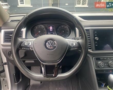 Белый Фольксваген Atlas, объемом двигателя 3.6 л и пробегом 174 тыс. км за 21500 $, фото 13 на Automoto.ua