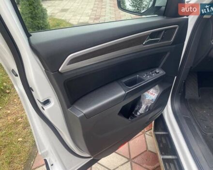 Белый Фольксваген Atlas, объемом двигателя 3.6 л и пробегом 174 тыс. км за 21500 $, фото 11 на Automoto.ua