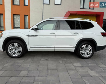 Білий Фольксваген Atlas, об'ємом двигуна 3.6 л та пробігом 78 тис. км за 22555 $, фото 3 на Automoto.ua