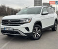 Белый Фольксваген Atlas, объемом двигателя 2 л и пробегом 87 тыс. км за 24999 $, фото 1 на Automoto.ua