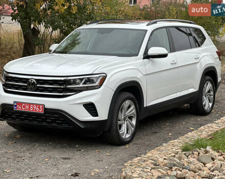 Белый Фольксваген Atlas, объемом двигателя 3.6 л и пробегом 82 тыс. км за 28000 $, фото 4 на Automoto.ua