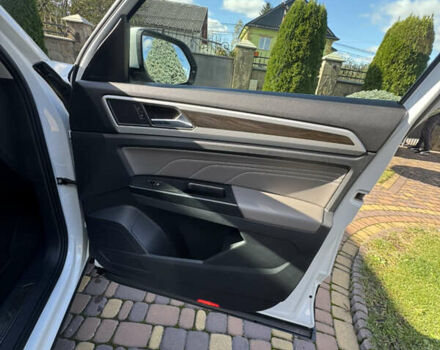 Белый Фольксваген Atlas, объемом двигателя 3.6 л и пробегом 120 тыс. км за 28999 $, фото 16 на Automoto.ua