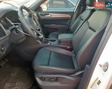 Білий Фольксваген Atlas, об'ємом двигуна 2 л та пробігом 113 тис. км за 6400 $, фото 6 на Automoto.ua