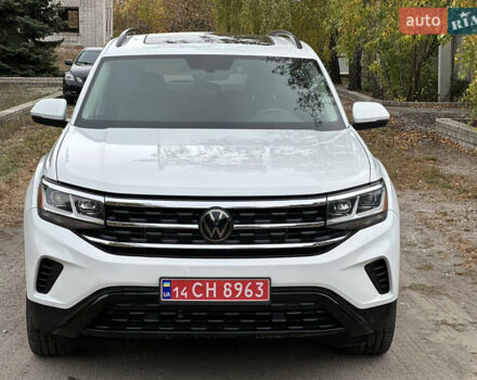Белый Фольксваген Atlas, объемом двигателя 3.6 л и пробегом 83 тыс. км за 25500 $, фото 2 на Automoto.ua